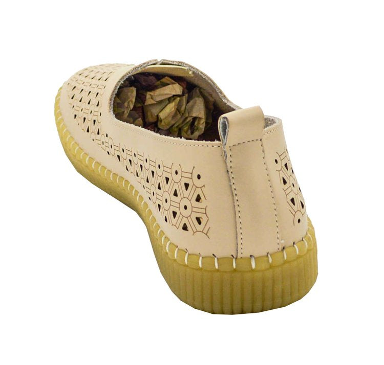 Wholesale Women's Shoes Moccasin Slip On NG557