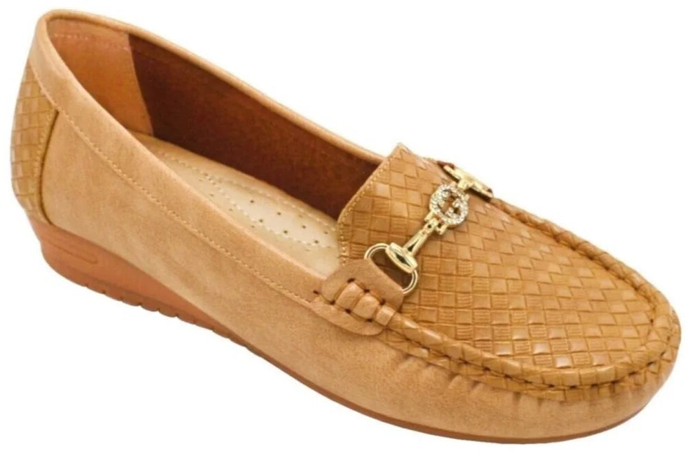 Wholesale Women's Loafer Shoes with Moccasin Stitch Lucy NG61
