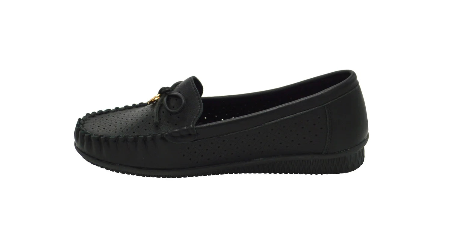 Wholesale Women's Moccasin-Inspired Casual Loafers Ella NG91