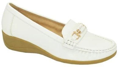 Wholesale Women's Moccasin-Inspired Casual Loafers Leah NGJ2