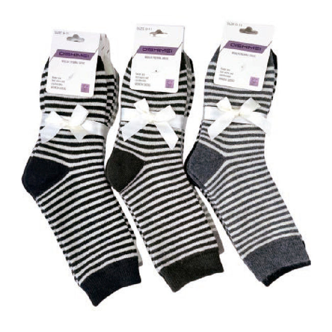 Wholesale Clothing Accessories Lady Sock Striped Women's Short Socks Nh255